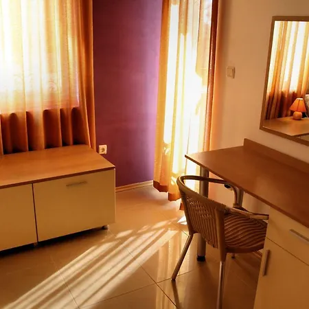 Amadeus 2 Apartment